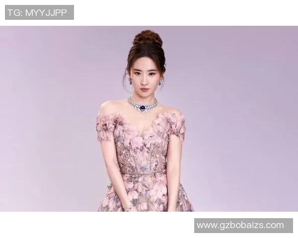 足球明星与养乐多的魅力对比谁更受欢迎和影响力更大