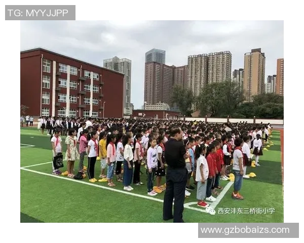 重庆足球队在邀请赛中的节奏表现分析与未来展望 重庆足球队在邀请赛中的节奏表现分析与未来展望